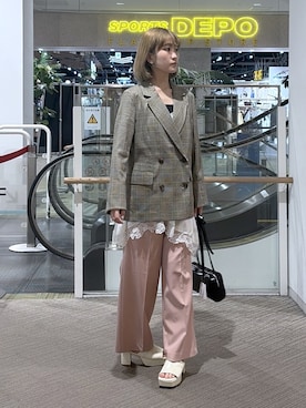 「FREE'S MART（フリーズマート）のアイテム（スラックス）」を使った、17mfmさん（レディース・158cm）の春コーディネート