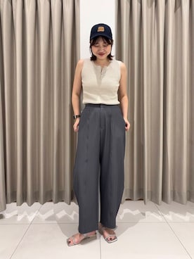 「イエベ春」｜「アイテム（グレー系）」を使った、おはねさん（レディース・168cm）の夏コーディネート