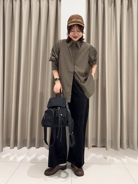 「アイテム（スリッポン）」を使った、おはねさん（レディース・168cm）の秋コーディネート