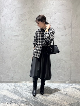 「RODE SKO（ロデスコ）のアイテム（バッグ）」を使った、rieさん（レディース・164cm）の秋コーディネート