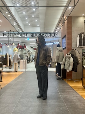 「URBAN RESEARCH（アーバンリサーチ）のアイテム（その他アウター）」を使った、アライさん（メンズ・180cm）の秋コーディネート