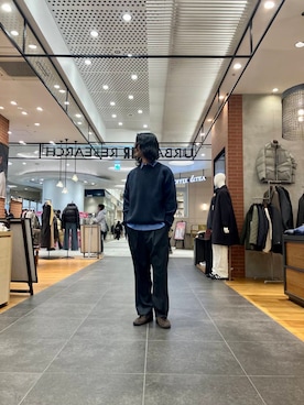 「URBAN RESEARCH（アーバンリサーチ）のアイテム（ニット/セーター）」を使った、アライさん（メンズ・180cm）の冬コーディネート