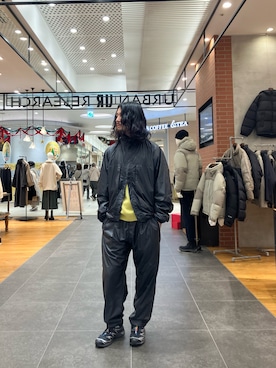 「アーバンリサーチ」｜「アイテム（ブルゾン）」を使った、アライさん（メンズ・180cm）の冬コーディネート