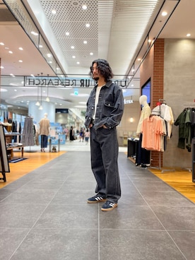 「アイテム（デニムジャケット）」を使った、アライさん（メンズ・180cm）の夏コーディネート