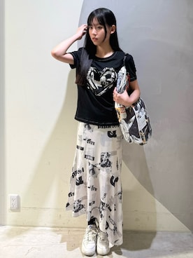 「黒Tシャツ」｜Desigual銀座STAFFさん（レディース・157cm）の夏コーディネート
