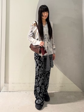 「Desigual（デシグアル）のアイテム（パンツ、ブラック系）」を使った、Desigual銀座STAFFさん（メンズ・177cm）の夏コーディネート