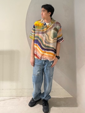 「Desigual（デシグアル）のアイテム（トップス、オレンジ系）」を使った、Desigual銀座STAFFさん（メンズ・178cm）の春コーディネート