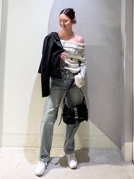 「Desigual（デシグアル）のマオカラーのジャケット（ライダースジャケット、ブラック系）」を使った、Desigual銀座STAFFさん（レディース・166cm）の冬コーディネート