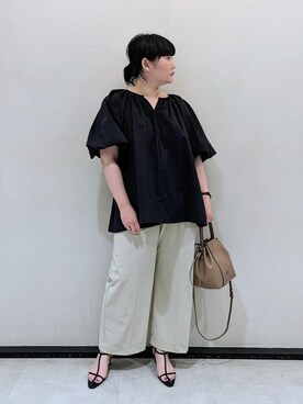 「ROPE'（ロペ）の【エディター三尋木奈保さんコラボ】前後2WAY華やぎバルーンスリーブブラウス【雑誌掲載】（シャツ/ブラウス）」を使った、asakiさん（レディース・155cm）の夏コーディネート