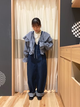 「羽織り」｜「アイテム（オールインワン・サロペット）」を使った、あずまみかさん（レディース・153cm）の冬コーディネート
