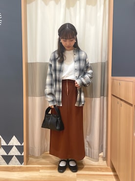 「Samansa Mos2 blue（サマンサモスモスブルー）のアイテム（スカート、オレンジ系）」を使った、あずまみかさん（レディース・153cm）の秋コーディネート