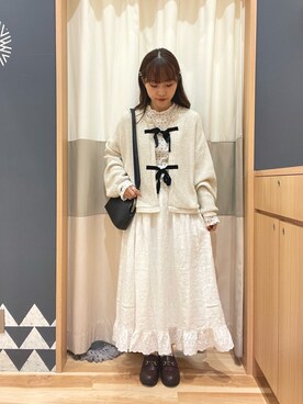 「オールホワイト」｜「アイテム（ノーカラージャケット）」を使った、あずまみかさん（レディース・153cm）の秋コーディネート