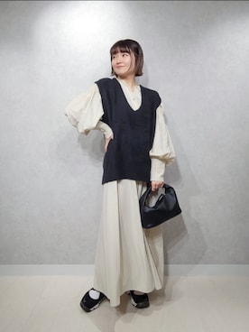 「アパートバイローリーズ」｜「アイテム（スニーカー）」を使った、ノノカさん（レディース・156cm）の秋コーディネート
