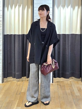 「アイテム（バレッタ/ヘアクリップ）」を使った、ノノカさん（レディース・156cm・20代）の秋コーディネート