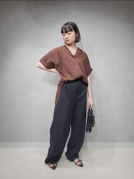 「アパートバイローリーズ」｜「アイテム（スラックス）」を使った、ノノカさん（レディース・156cm）の夏コーディネート