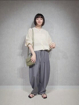 「アパートバイローリーズ」｜「アイテム（スラックス）」を使った、ノノカさん（レディース・156cm）の夏コーディネート