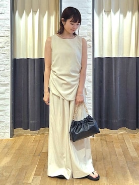「アイテム（パンツドレス）」を使った、ノノカさん（レディース・156cm）の夏コーディネート