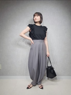 「アパートバイローリーズ」｜「アイテム（スラックス）」を使った、ノノカさん（レディース・156cm）の夏コーディネート