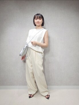 「アパートバイローリーズ」｜「アイテム（スラックス）」を使った、ノノカさん（レディース・156cm）の夏コーディネート