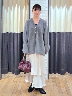「アイテム（シュシュ）」を使った、ノノカさん（レディース・156cm・20代）の秋コーディネート
