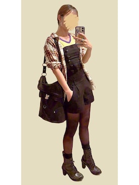 「アイテム（レインシューズ）」を使った、cursedbypinkさん（レディース・155cm）の秋コーディネート