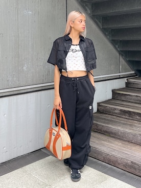 「スウエットパンツ」｜「アイテム（キャミソール）」を使った、Pamelaさん（レディース・161cm）の春コーディネート