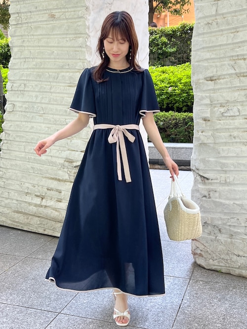 サマーたぬきのページです。クチュールブローチ　タックプリーツ配色ワンピース 配色・きれいめ・通勤】タックプリーツ配色ワンピース（マキシ・ロング