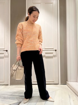 「qualite（カリテ）のコットン2重織ストレートパンツ（チノパンツ）」を使った、平沼 彩花さん（レディース・161cm）の冬コーディネート