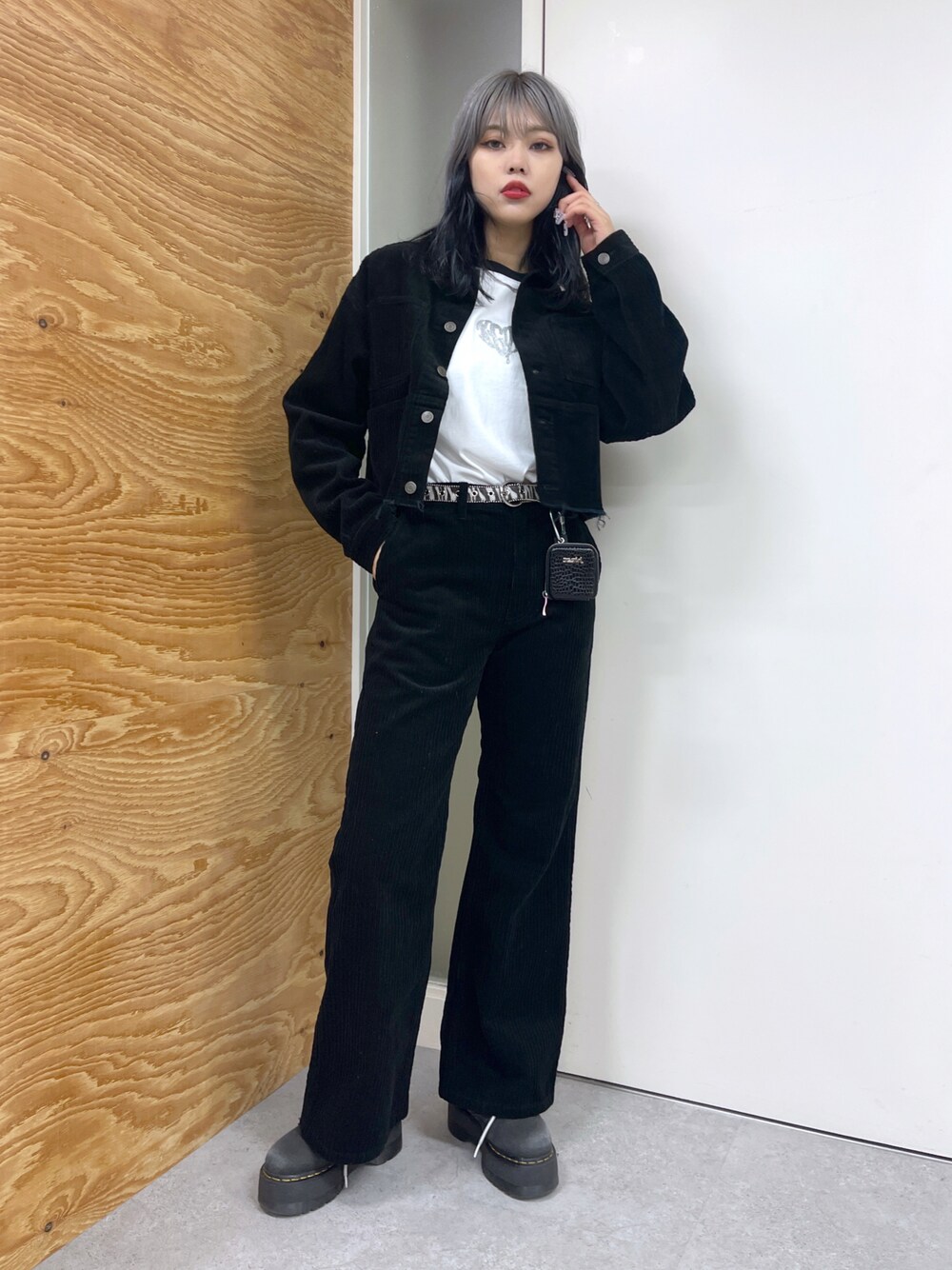 「秋のコーデ、ootd、ブラック、シンプルコーデ、いいね、save、フォローお願いします🤑、ワイドパンツ、フレアパンツ、セットアップ、エックスガール、xgirl」｜「X-girlのCORDUROY JACKET（ブルゾン、ブラック系）」を使った、竹市咲来さん（レディース・167cm）の秋コーディネートの1枚目の写真