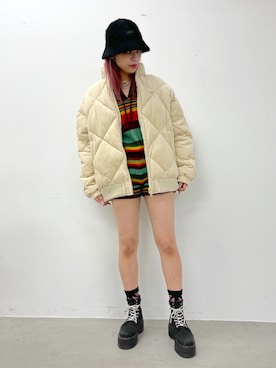 「秋トレンド2021」｜「アイテム（ダウンジャケット/コート）」を使った、竹市咲来さん（レディース・167cm）の秋コーディネート