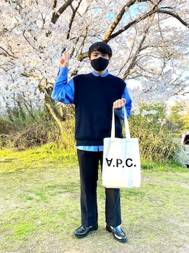 「MASONPRINCE（メイソンプリンス）の9カラー TR素材タックスラックス SK1808 【MASONPRINCE】（スラックス）」を使った、クロさん（メンズ・170cm）の春コーディネート