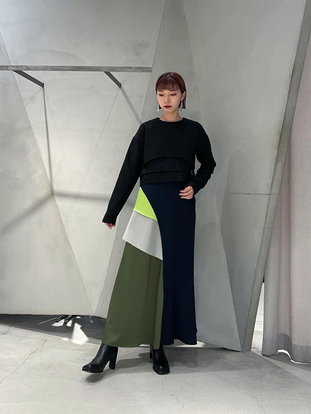 「UN3D.、167㎝、167cm、167センチ、モード、ワンピース、高身長女子、アンスリード」｜「UN3D.のシアーミックストップ（Tシャツ/カットソー、ブラック系）」を使った、YURIKAさん（レディース・167cm）の冬コーディネートの1枚目の写真