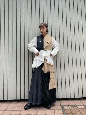 「トレンチ」｜「アイテム（アクセサリー）」を使った、YURIKAさん（レディース・167cm）の夏コーディネート