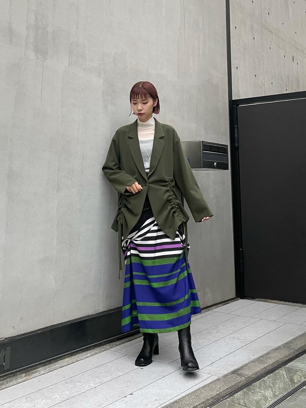 「167㎝、167cm、UN3D.、アンスリード、高身長女子、高身長コーデ、モード」｜「UN3D.のヘムギャザージャケット（テーラードジャケット、グリーン系）」を使った、YURIKAさん（レディース・167cm）の冬コーディネートの1枚目の写真