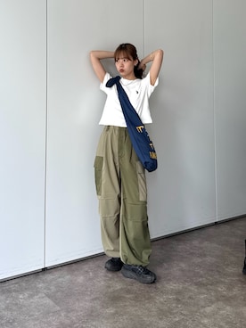 「アイテム（カーゴパンツ）」を使った、asuka さん（レディース・165cm）の夏コーディネート