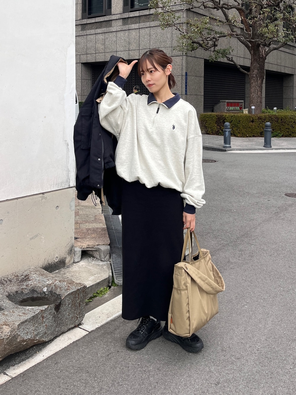1ポイント刺繍裏毛ハーフジップスウェットを使ったショップ
