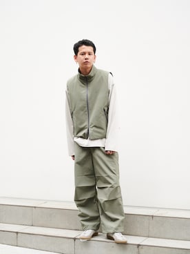 「marka（マーカ）のアイテム（トップス）」を使った、STUDIOUS MENSさん（メンズ・178cm）の秋コーディネート