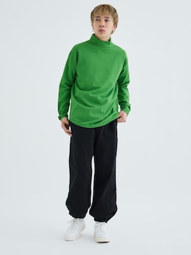 「LiNoH（リノー）のアイテム（スウェットパンツ）」を使った、STUDIOUS MENSさん（メンズ・170cm）の秋コーディネート
