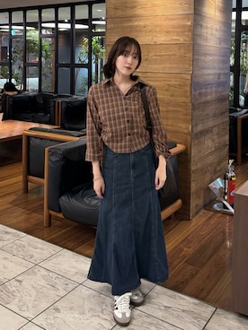 「GU（ジーユー）のアイテム（デニムスカート）」を使った、nanamiさん（レディース・158cm）の秋コーディネート