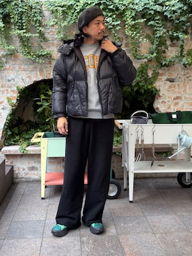 「ブラック」｜「アイテム（スウェット）」を使った、mimitareさん（メンズ・182cm）の冬コーディネート