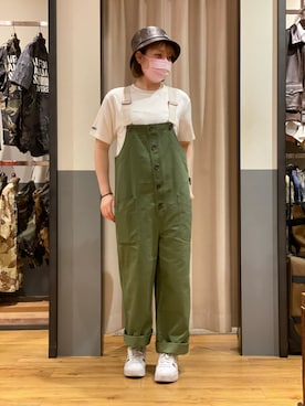 「AVIREX（アヴィレックス）のアイテム（サロペット/オーバーオール）」を使った、sakuさん（レディース・162cm）の夏コーディネート