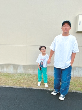 「アイテム（カーゴパンツ）」を使った、デレク　ヴィンヤードさん（メンズ・175cm・40代）の秋コーディネート