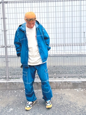 「アイテム（デニムジャケット）」を使った、デレク　ヴィンヤードさん（メンズ・175cm・40代）の秋コーディネート