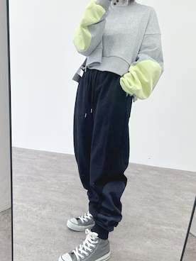 「W:Huku（フーク）のアームパッチ スウェット プルオーバー / Arm Patch Sweatshirt Pullover（スウェット、グレー系）」を使った、W:Hukuさん（レディース・159cm）の春コーディネート