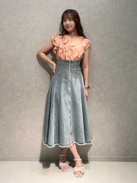 「AND COUTURE（アンドクチュール）のセンターZIPデニムスカート（デニムスカート、ブルー系）」を使った、AND COUTUREさん（レディース・165cm）の夏コーディネート