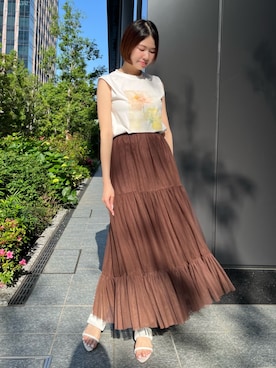 「AND COUTURE（アンドクチュール）のチュールティアードギャザースカート（スカート、ブラウン系）」を使った、AND COUTUREさん（レディース・165cm）の夏コーディネート