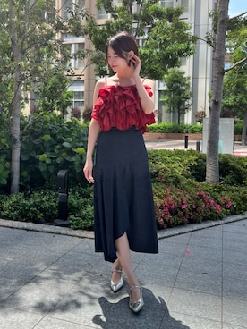 「AND COUTURE（アンドクチュール）のラッフルフリルオフショルブラウス（シャツ/ブラウス、レッド系）」を使った、AND COUTUREさん（レディース・165cm）の夏コーディネート