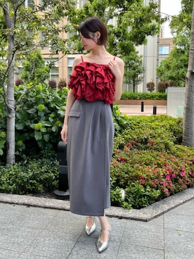 「AND COUTURE（アンドクチュール）のラッフルフリルオフショルブラウス（シャツ/ブラウス、レッド系）」を使った、AND COUTUREさん（レディース・165cm）の夏コーディネート