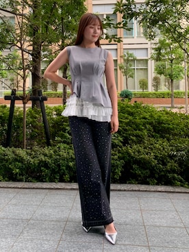 「AND COUTURE（アンドクチュール）のラインストーンフレアデニムパンツ（デニムパンツ、ブラック系）」を使った、AND COUTUREさん（レディース・165cm）の秋コーディネート