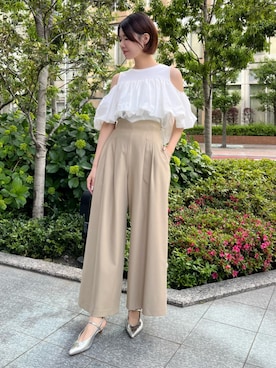 「AND COUTURE（アンドクチュール）のバルーンオフショルコンビプルオーバー（Tシャツ/カットソー、ホワイト系）」を使った、AND COUTUREさん（レディース・165cm）の夏コーディネート